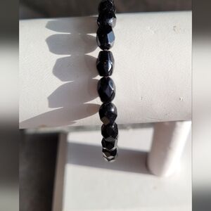 🌼2/$12 Faceted black glass stretch bracelet